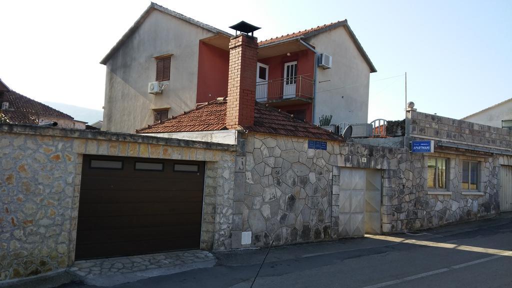Apartments Srhoj Stari Grad  Exterior foto